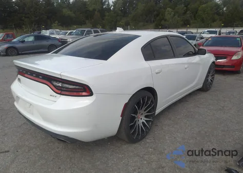 2016 Dodge Charger Sxt z USA, uszkodzony, nr VIN 2C3CDXHG8GH204079